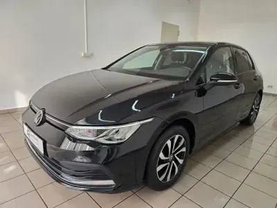Gebraucht VW Golf VIII Active 110 PS (80 kW) 2021 Andere Limousine