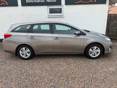 Toyota Auris Hybrid
