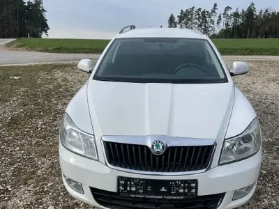 Usata Skoda Octavia Family 152 CV (111 kW) 2012 Bianco Station wagon