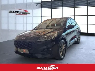 Gebraucht Ford Kuga ST-Line 120 PS (88 kW) 2023 Obsidianschwarz (schwarz) SUV