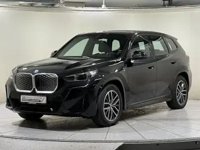 Używany BMW iX1 Comfort Edition 230 kW (313 KM) 2025 Czarny SUV