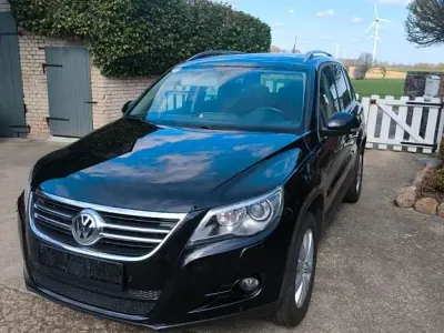 Gebraucht VW Tiguan Team 140 PS (102 kW) 2011 Schwarz SUV