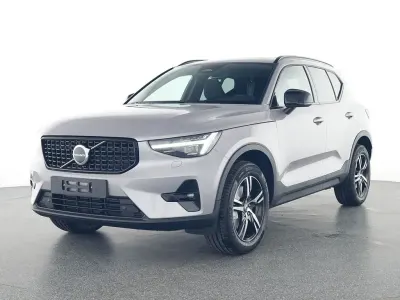 Gebraucht Volvo XC40 Plus 163 PS (119 kW) 2025 Aurora silver / metallic SUV