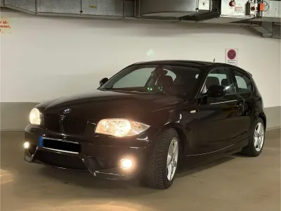 Gebraucht BMW 116 M Sport 122 PS (89 kW) 2011 Schwarz Kleinwagen