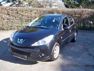 Gebraucht Peugeot 206+ 75 PS (55 kW) 2009 Schwarz Kleinwagen