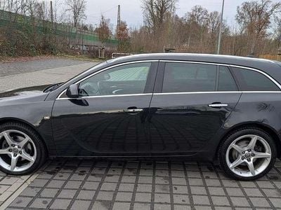 Gebraucht Opel Insignia Sport 194 PS (142 kW) 2012 Schwarz Kombi