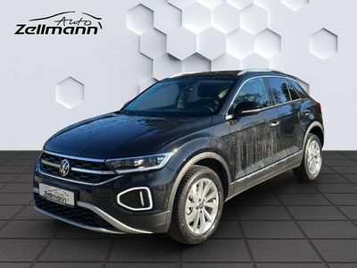 Deep black Gebraucht 2024 VW T-Roc Style SUV | 28.330 € (Guter Preis)