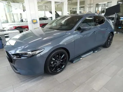 Ny Mazda 3 Homura-Line 140 HK (102 kW) 2026 Grå Sedan