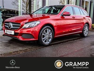 Gebraucht Mercedes C400 Avantgarde 333 PS (244 kW) 2017 Rot Limousine