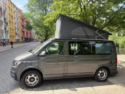Używany VW California Beach 150 KM (110 kW) 2020 Szary Van