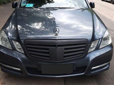 Gebraucht Mercedes E350 Avantgarde 330 PS (242 kW) 2011 Grau Kombi
