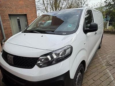 Second-hand Fiat Scudo 120 CP (88 kW) 2023 Alb Van