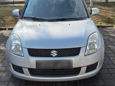 Gebraucht Suzuki Swift 92 PS (67 kW) 2009 Silber Kleinwagen