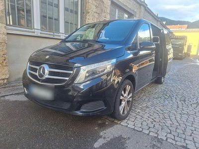Mercedes V250