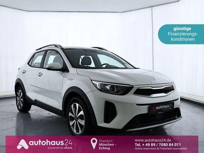 Weiß Gebraucht 2021 Kia Stonic Vision SUV | 15.440 € (Fairer Preis)
