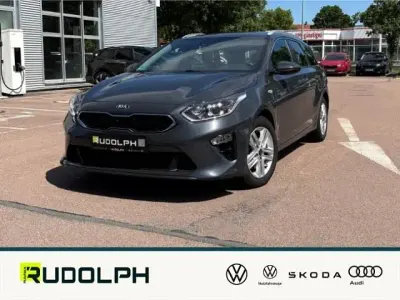Gebraucht Kia Ceed Sportswagon Vision 160 PS (117 kW) 2021 Grau Kombi