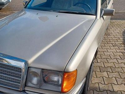 Gebraucht Mercedes 300 113 PS (83 kW) 1991 Limousine