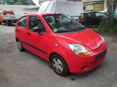 Gebraucht Chevrolet Matiz 52 PS (38 kW) 2009 Rot Kleinwagen