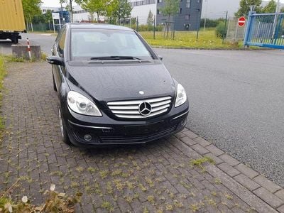 Mercedes B180