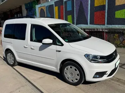 Gebraucht VW Caddy Trendline 150 PS (110 kW) 2016 Weiß Van / Kleinbus
