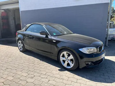 Second-hand BMW 118 Cabriolet Advantage 143 CP (105 kW) 2011 Negru Cabrio