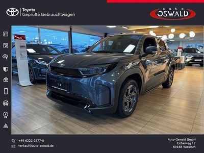 Neu Toyota Urban Cruiser Lounge 127 kW (174 PS) 2026 Grau Limousine