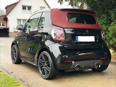 Schwarz Gebraucht 2016 Smart ForTwo Cabrio Brabus Cabrio | 20.899 € (Etwas zu teuer)