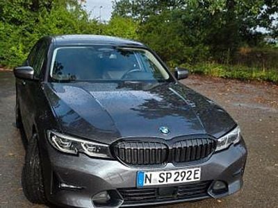 BMW 330e