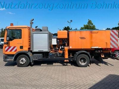 Orange Gebraucht 2010 MAN TGE Van | 11.781 € (Fairer Preis)