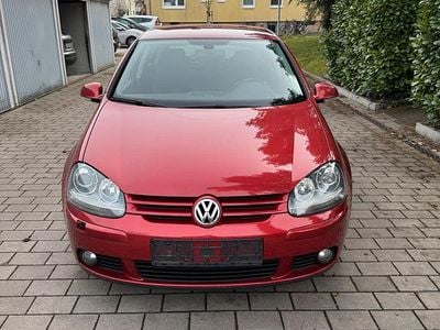 Gebraucht VW Golf V 122 PS (89 kW) 2008 Rot Kleinwagen