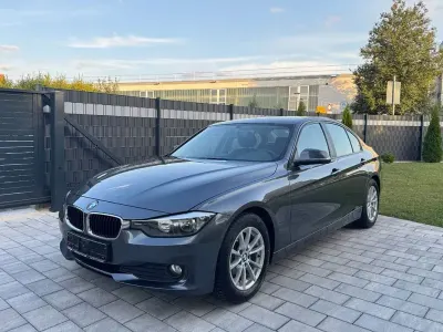 Gebraucht BMW 320 163 PS (119 kW) 2013 Grau Limousine