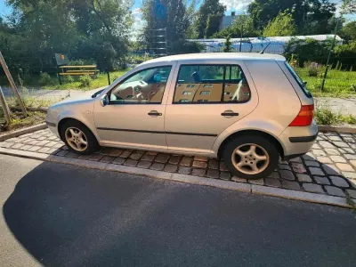 Gebraucht VW Golf IV Basis 102 PS (75 kW) 2000 Silber Limousine