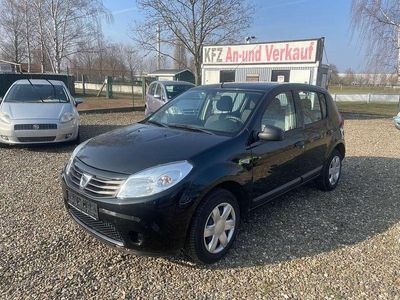 Schwarz Gebraucht 2012 Dacia Sandero Kleinwagen | 3.950 € (Fairer Preis)