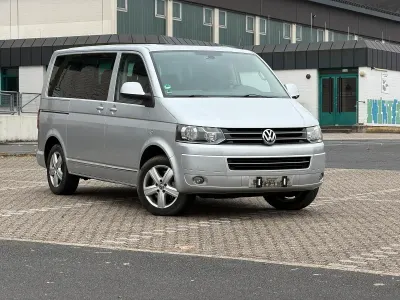 Gebraucht VW Multivan 179 PS (131 kW) 2010 Silber Van / Kleinbus