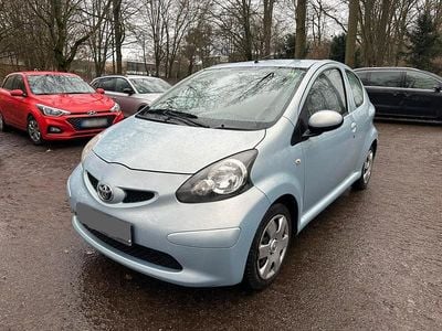 Usata Toyota Aygo 68 CV (50 kW) 2008 Blu Utilitaria