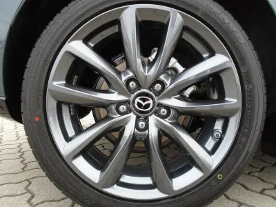 Neu Mazda 3 Exclusive-Line 140 PS (102 kW) 2026 Grau SUV