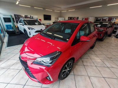 Super red v Gebraucht 2018 Toyota Yaris Team Kleinwagen | 13.890 € (Etwas zu teuer)