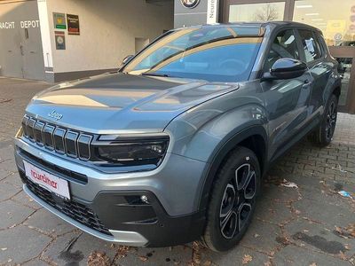 Neu Jeep Avenger Summit 110 PS (80 kW) 2026 Grau SUV