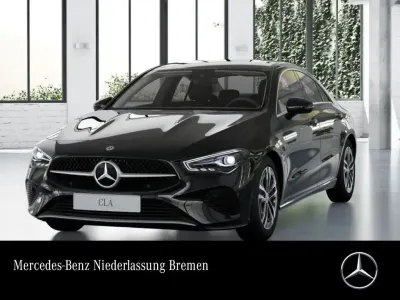 Używany Mercedes CLA200 150 KM (110 kW) 2024 Czarny Sedan/Limuzyna