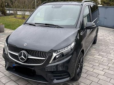 Gebraucht Mercedes V300 237 PS (174 kW) 2023 Grau Van / Kleinbus