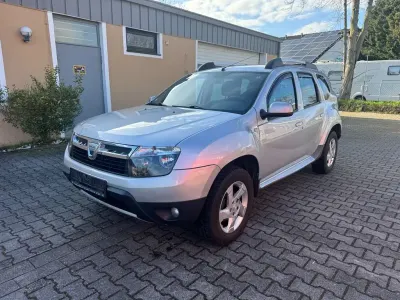 Gebraucht Dacia Duster 110 PS (80 kW) 2011 Silber SUV