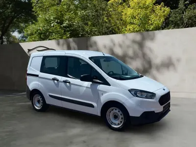 Gebraucht Ford Transit 101 PS (74 kW) 2020 Weiß Kombi