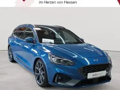 Używany Ford Focus ST 190 KM (139 kW) 2022 Niebieski Sedan/Limuzyna