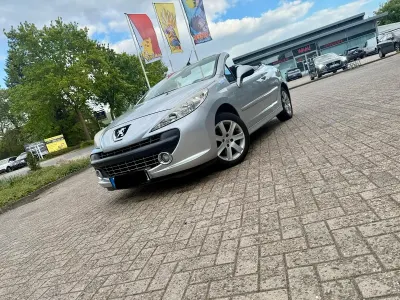 Usata Peugeot 207 CC 120 CV (88 kW) 2008 Argento Cabrio