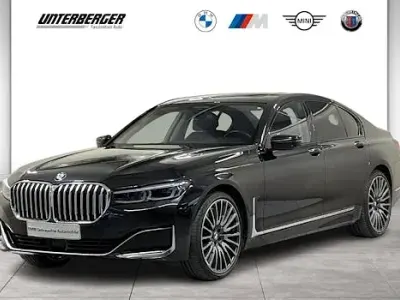 Gebraucht BMW 750 Sport Line 530 PS (389 kW) 2021 Saphirschwarz Limousine