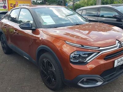 Lackierung pulsorange/typ aus Gebraucht 2021 Citroën C4 Shine Limousine | 17.900 € (Etwas zu teuer)