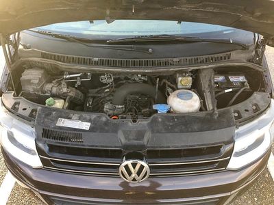 Gebraucht VW T5 102 PS (75 kW) 2011 Violett Van