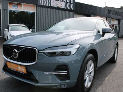 Gebraucht Volvo XC60 Core 197 PS (144 kW) 2022 Grau SUV