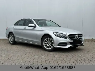 Gebraucht Mercedes C180 156 PS (114 kW) 2014 Silber Limousine
