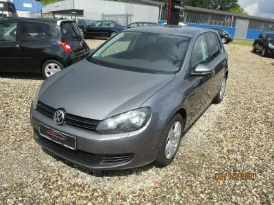 Gebraucht VW Golf VI Comfortline 122 PS (89 kW) 2010 Grau Kleinwagen